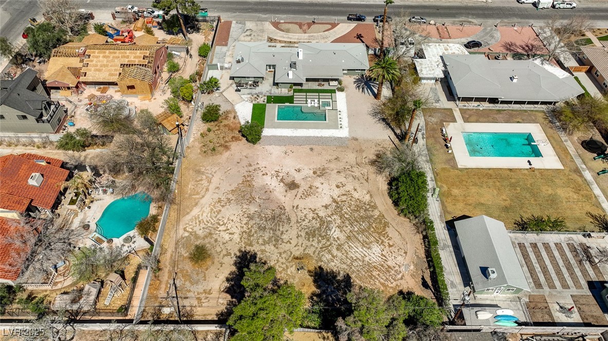 2711 Ashby Avenue Property Photo 84