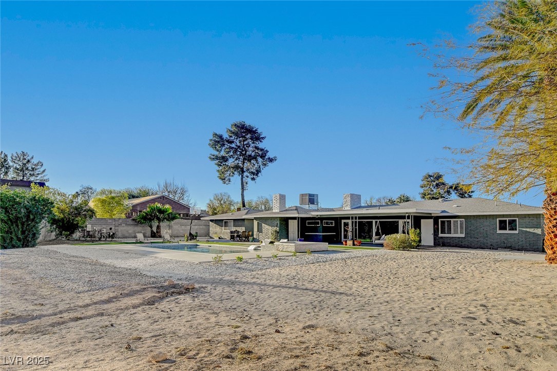 2711 Ashby Avenue Property Photo 86