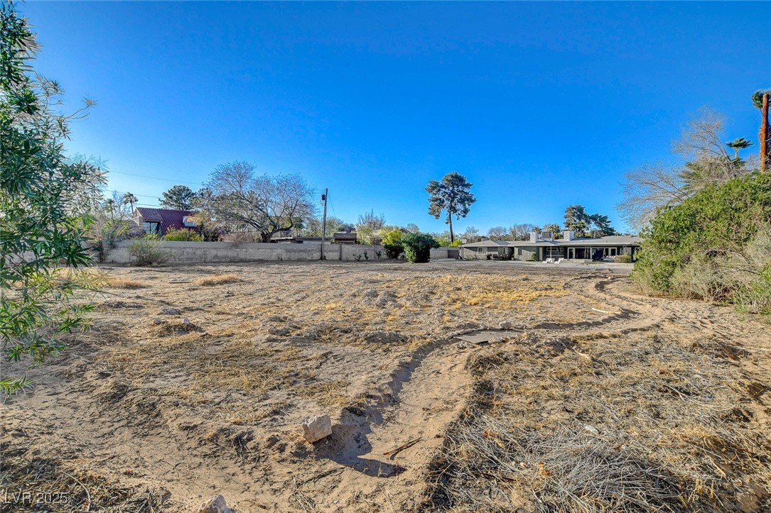 2711 Ashby Avenue Property Photo 89