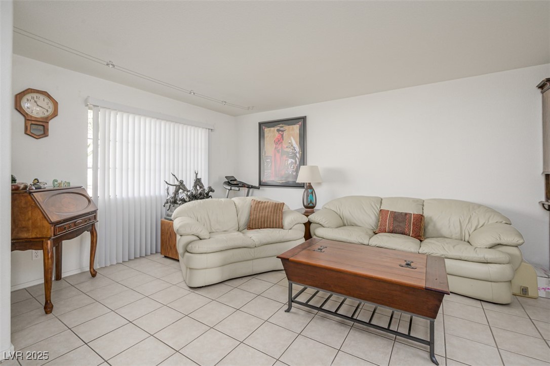2194 Camel Mesa Drive Property Photo 13