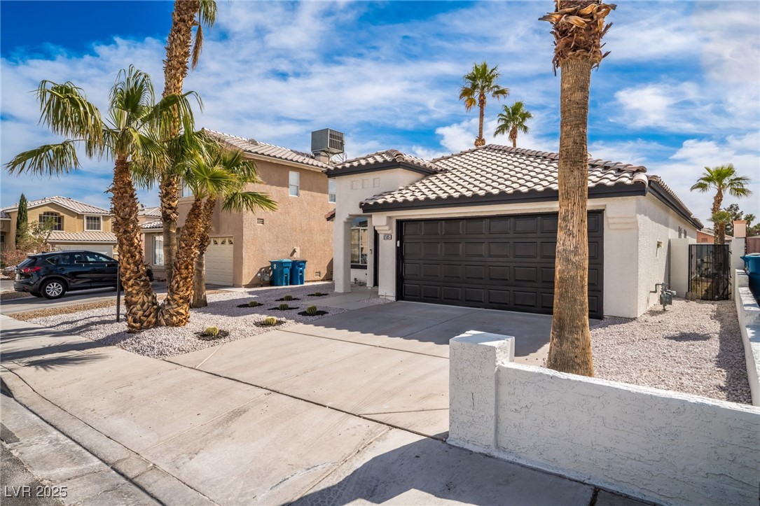 6505 Moon Roses Court Property Photo 2