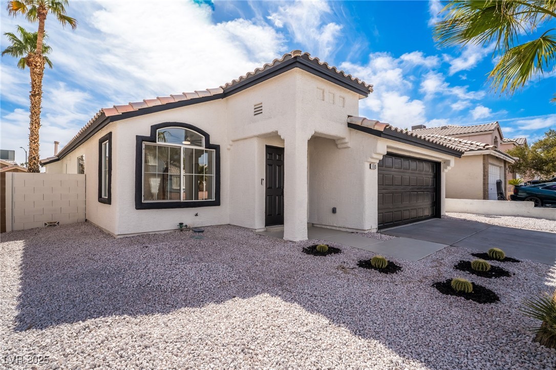 6505 Moon Roses Court Property Photo 3
