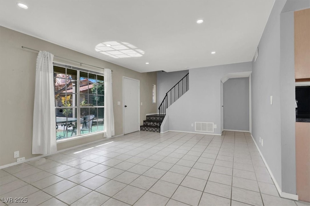 3157 Pinehurst Drive B Property Photo 13