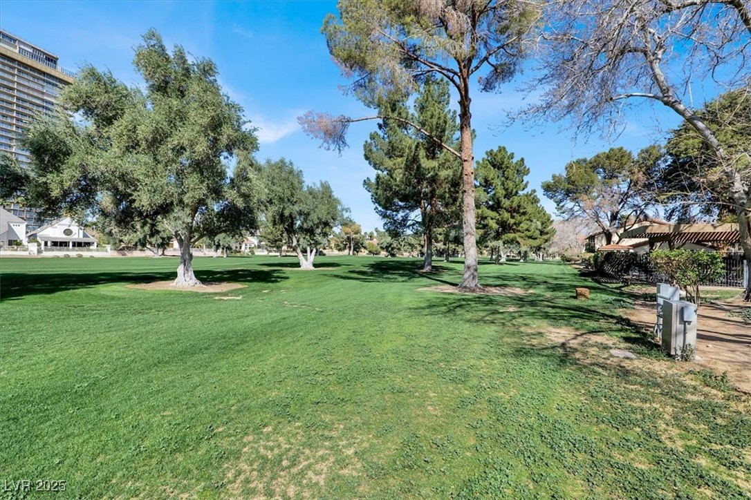 3157 Pinehurst Drive B Property Photo 31