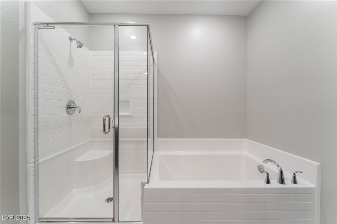 5730 Sky Pointe Drive 149 Property Photo 17