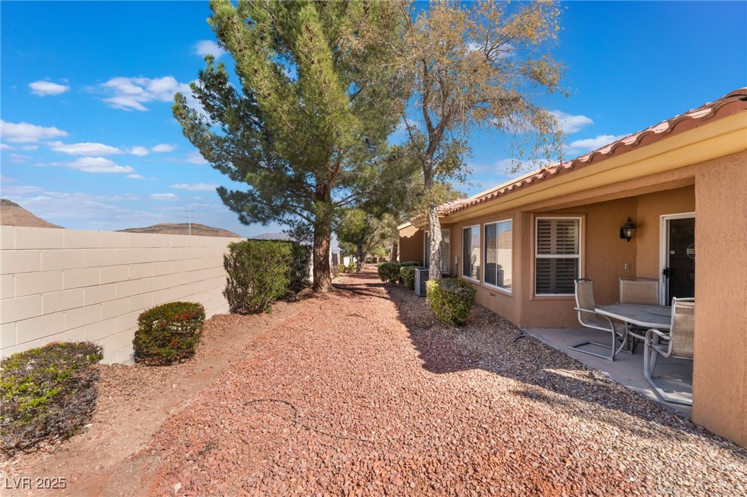 2735 Faiss Drive Property Photo 31
