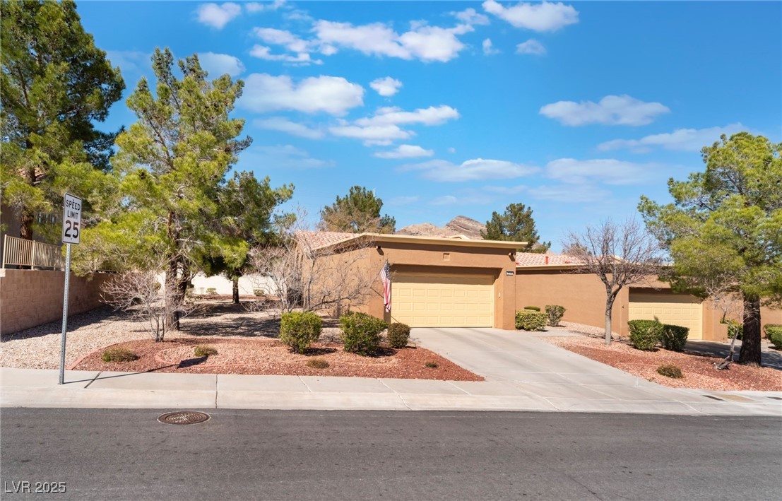 2735 Faiss Drive Property Photo 33
