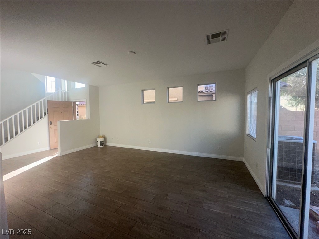 3752 Gallowtree Avenue Property Photo 4