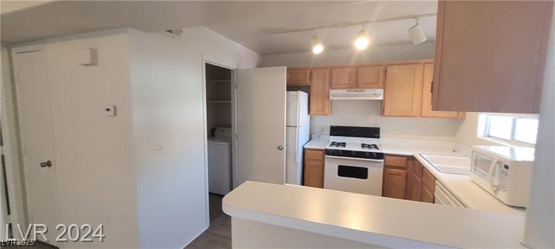 4555 Sahara Avenue 252 Property Photo 6