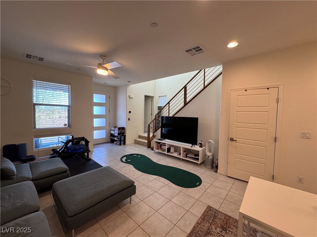 809 East Sunset Road Property Photo 2