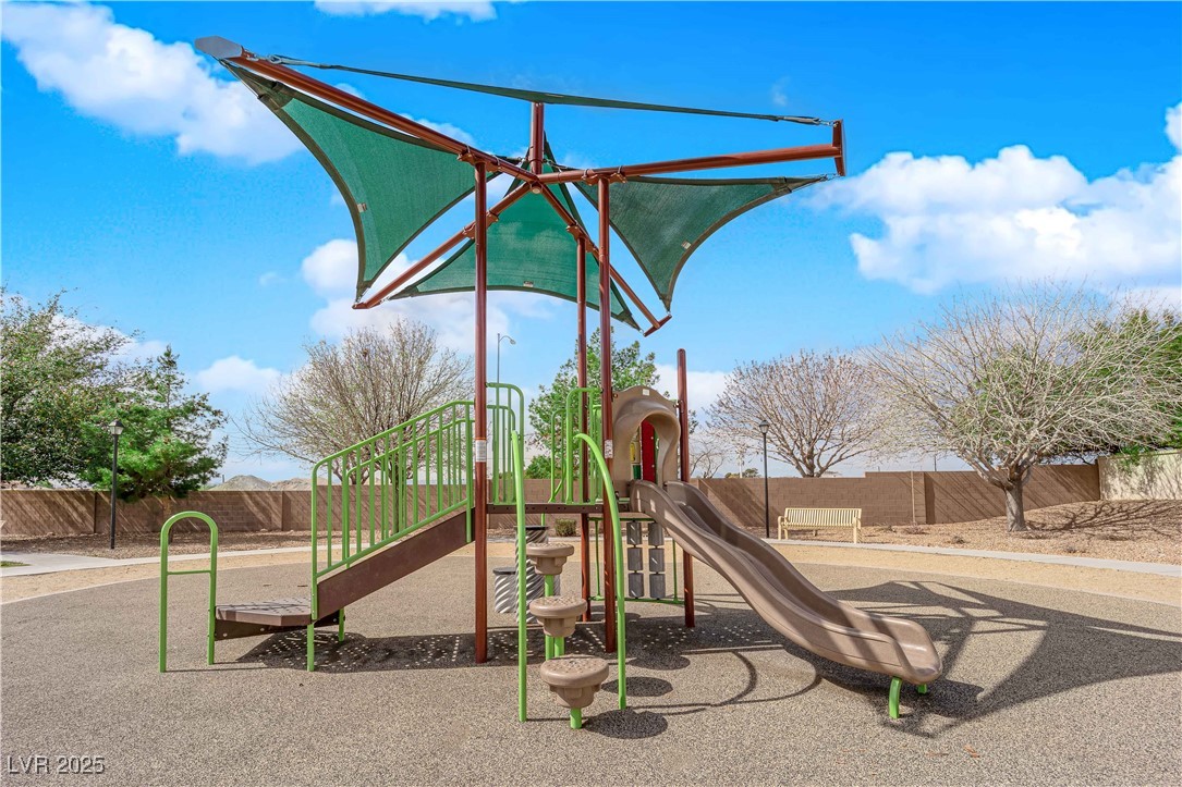 5124 Veeder Crest Street Property Photo 43