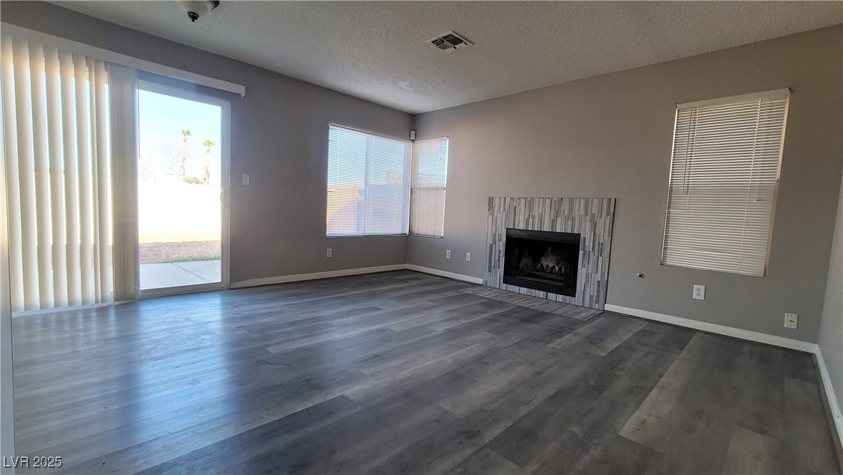 2436 Millcroft Drive Property Photo 6