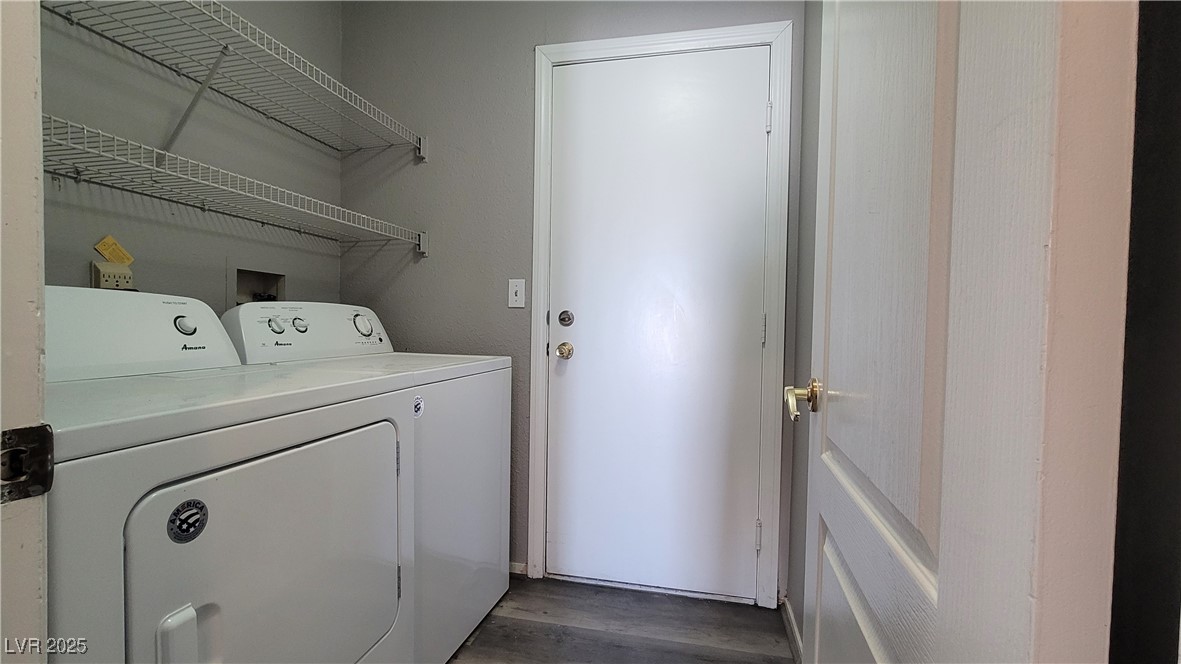 2436 Millcroft Drive Property Photo 9