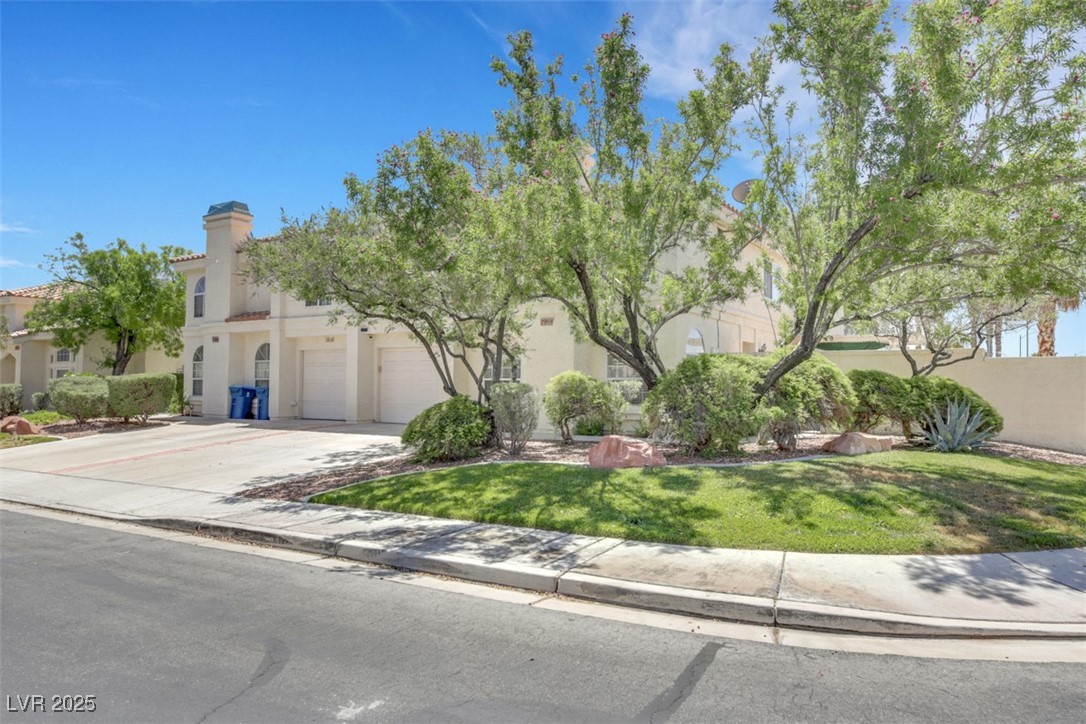 7989 Lisa Dawn Avenue Property Photo 1