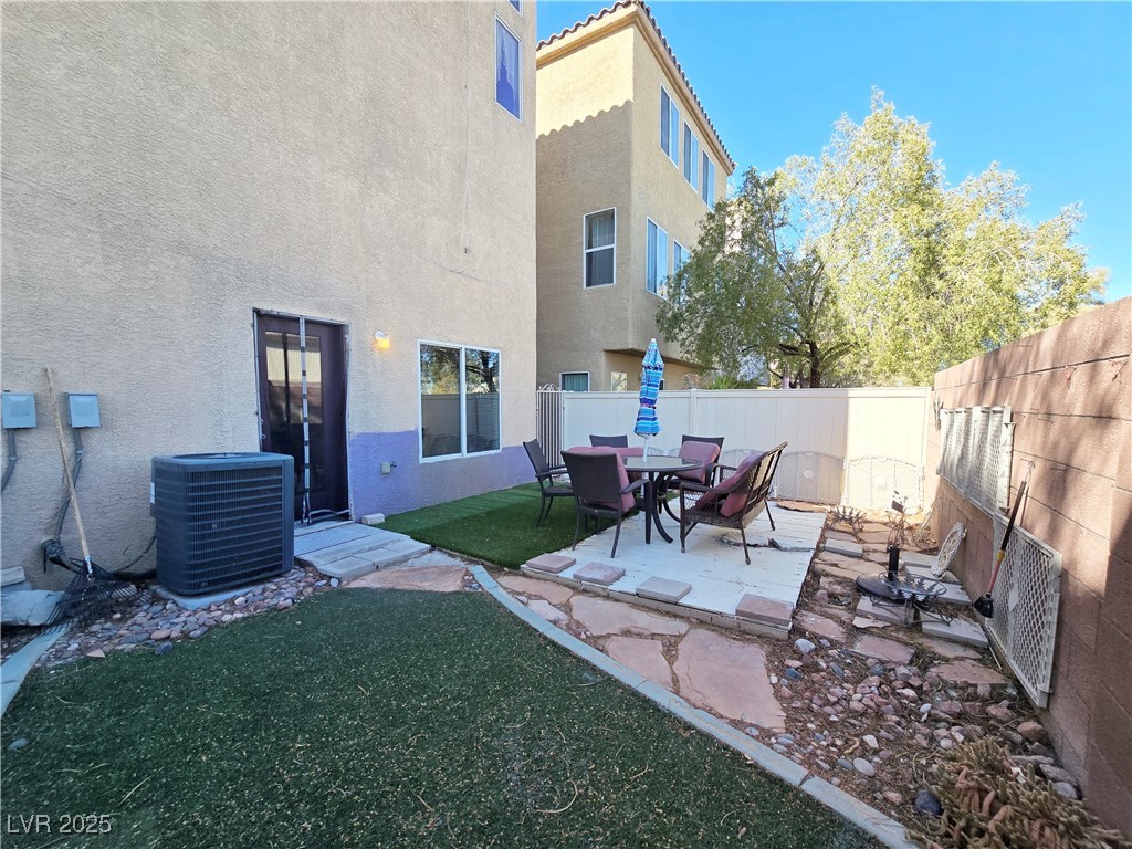 7318 Blanco Peak Street Property Photo 27