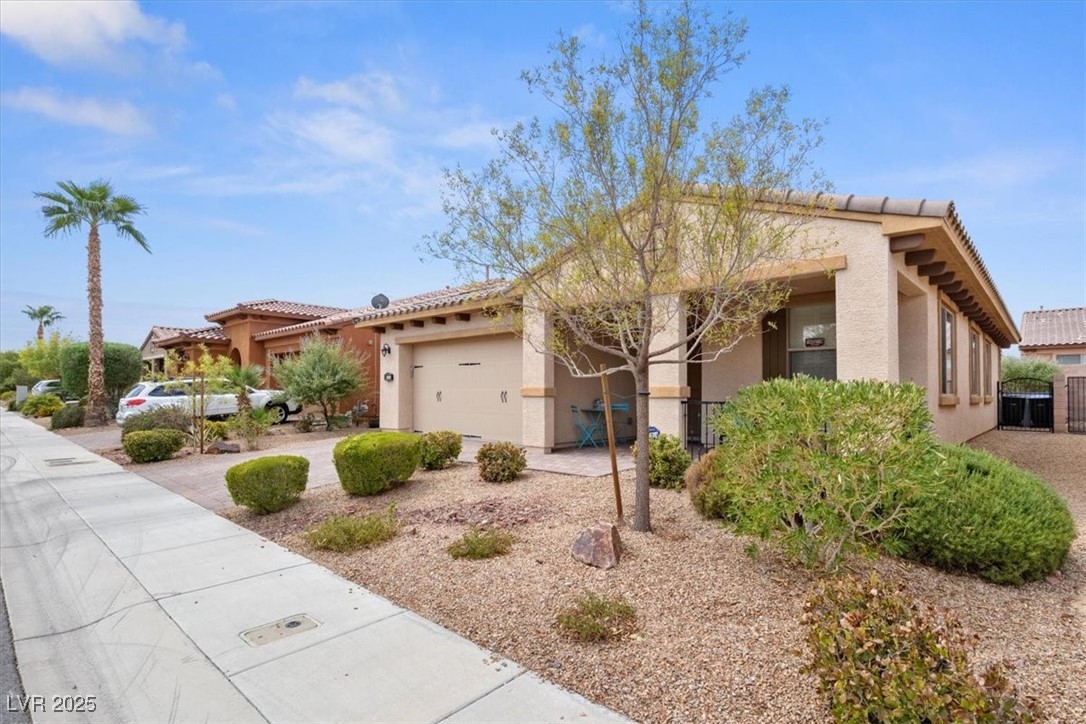 1009 Via Canale Drive Property Photo 3