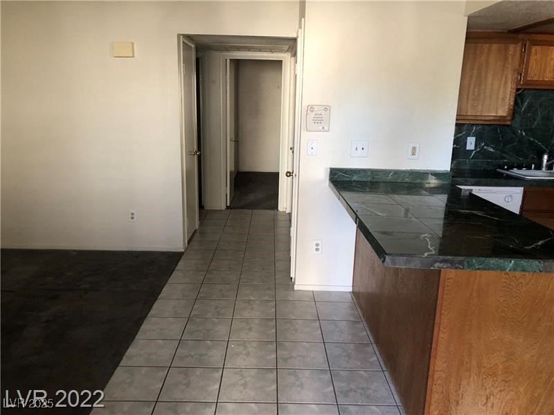 1105 Sulphur Springs Lane 102 Property Photo 10