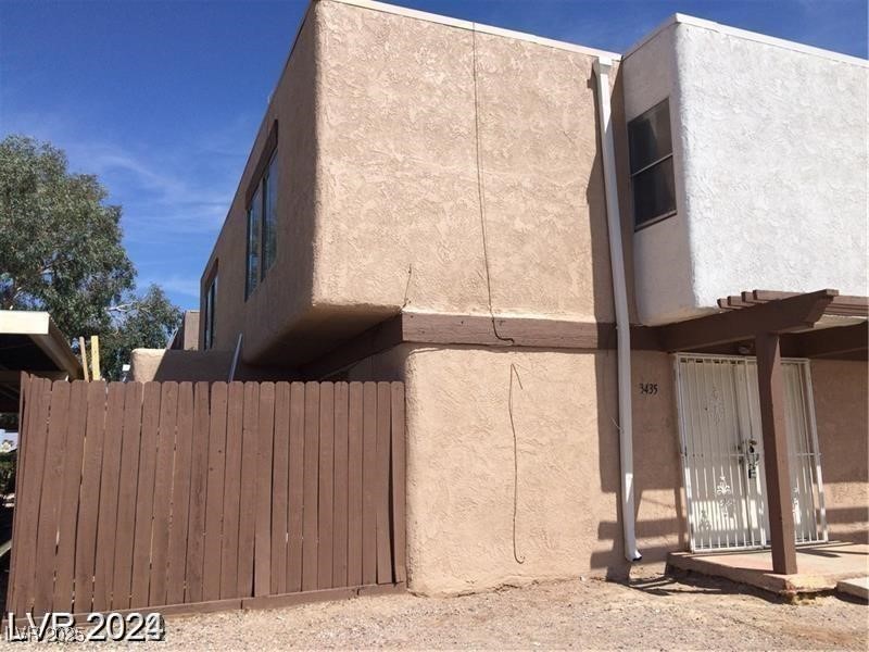 3435 Villa Knolls South Drive Property Photo 1
