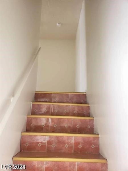 3435 Villa Knolls South Drive Property Photo 10