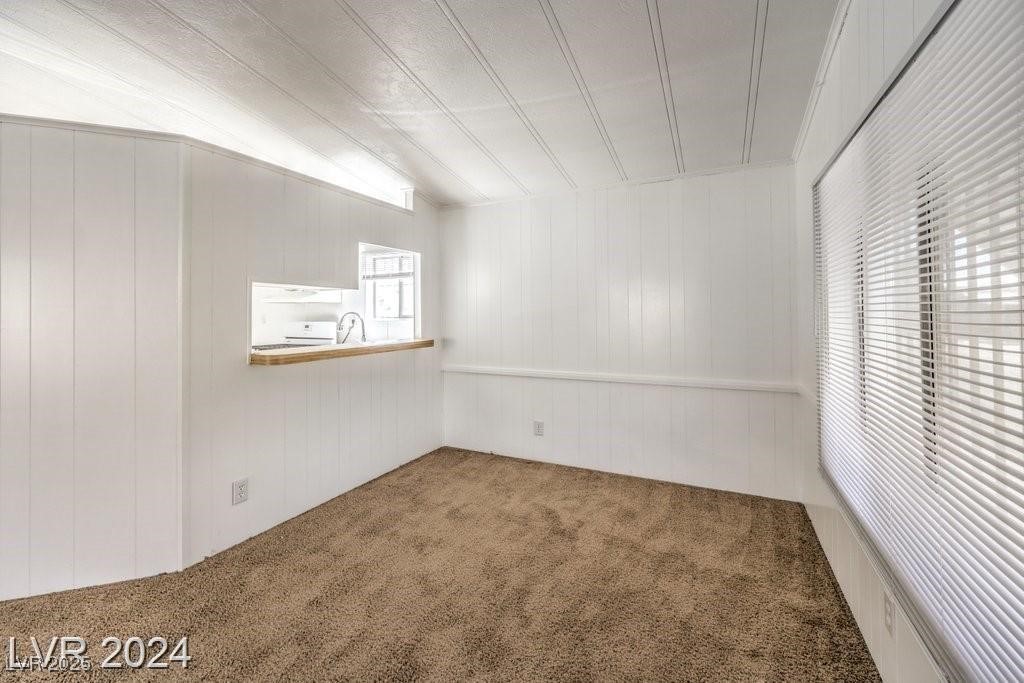 3350 Isle Royale Drive Property Photo 9