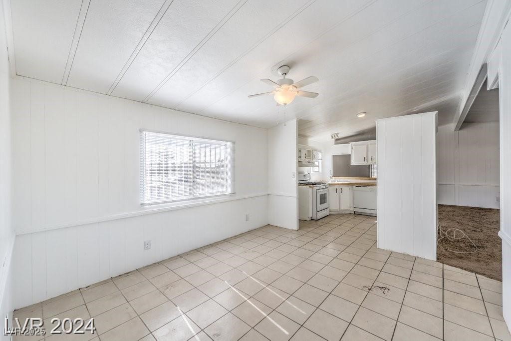 3350 Isle Royale Drive Property Photo 12