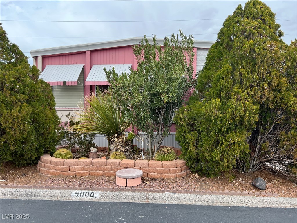 5000 Royal Avenue Property Photo 1