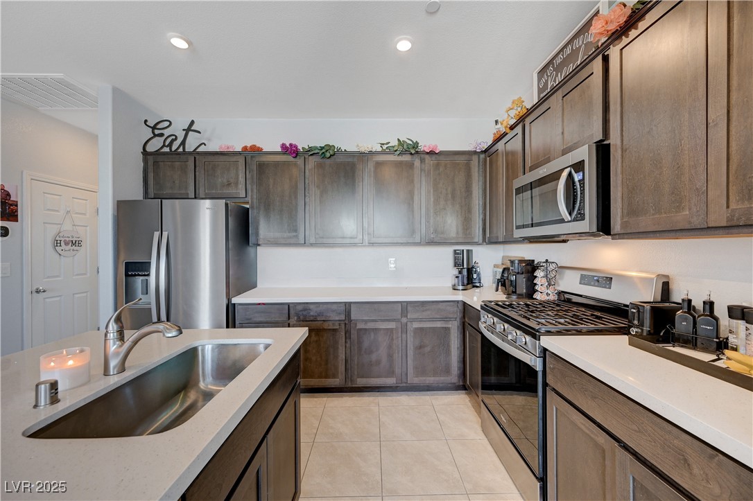 1135 Tektite Avenue Property Photo 13