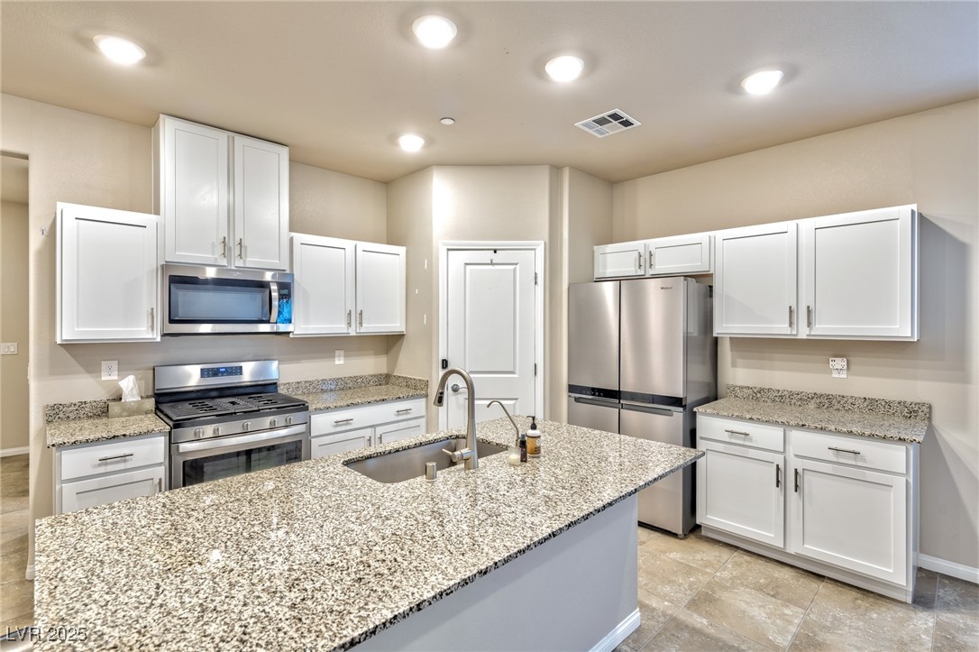 12767 Silver Queen Street Property Photo 4