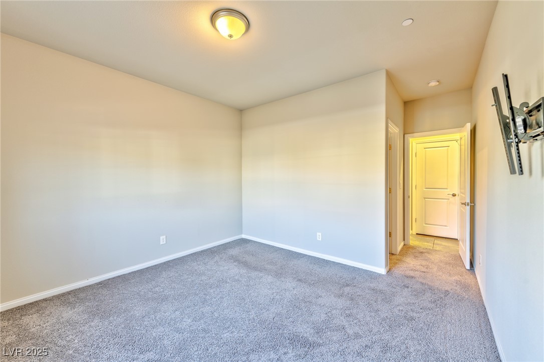 12767 Silver Queen Street Property Photo 8