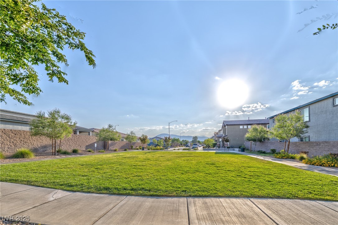 12767 Silver Queen Street Property Photo 15