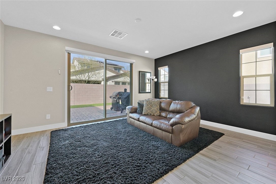 625 Honesty Court Property Photo 11