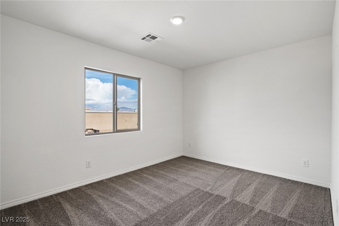 1660 Desert Path Avenue Property Photo 10