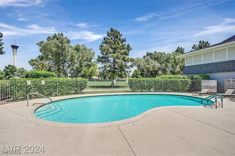 669 Oakmont Avenue 3709 Property Photo 23