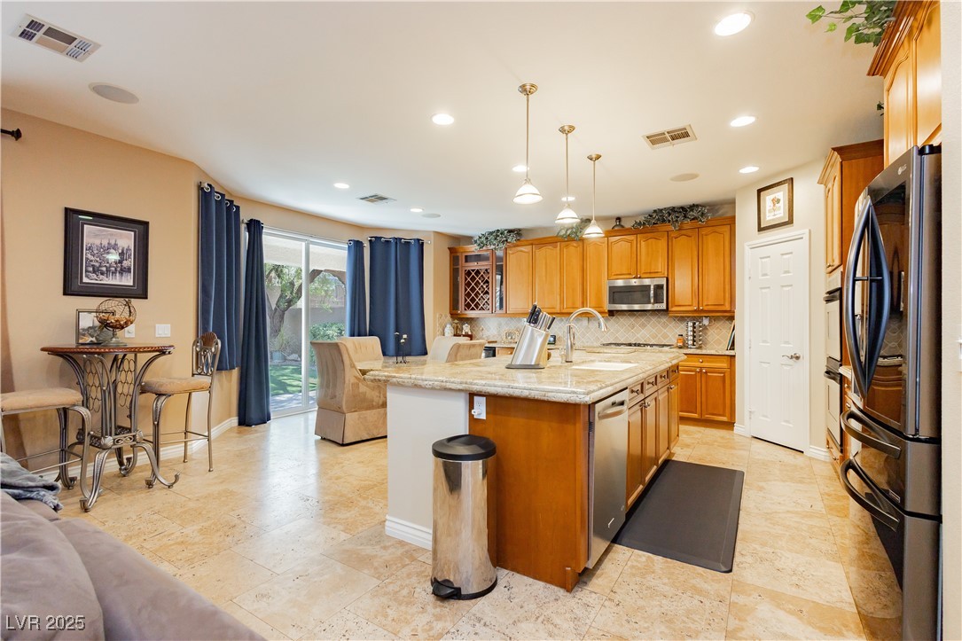 7427 Tomahawk Bend Avenue Property Photo 11