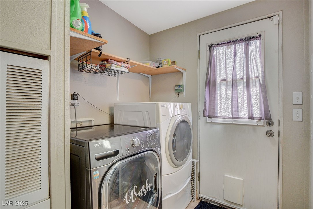 425 Bonelli Avenue Property Photo 30