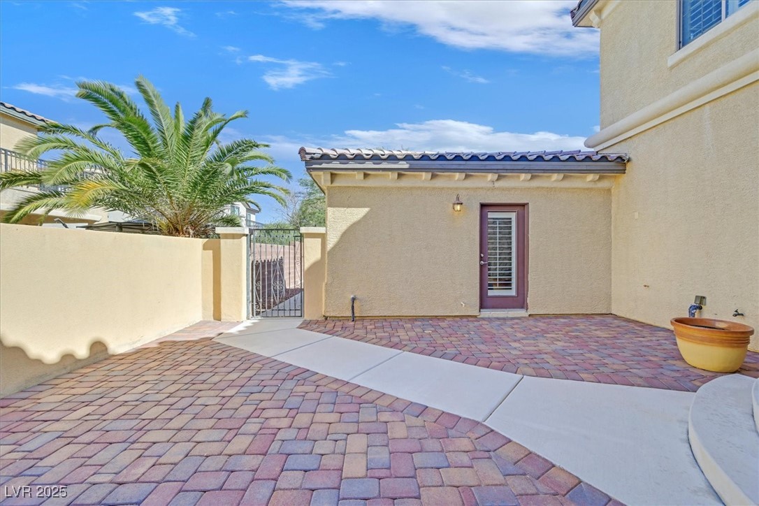 10001 Blairwood Court Property Photo 33