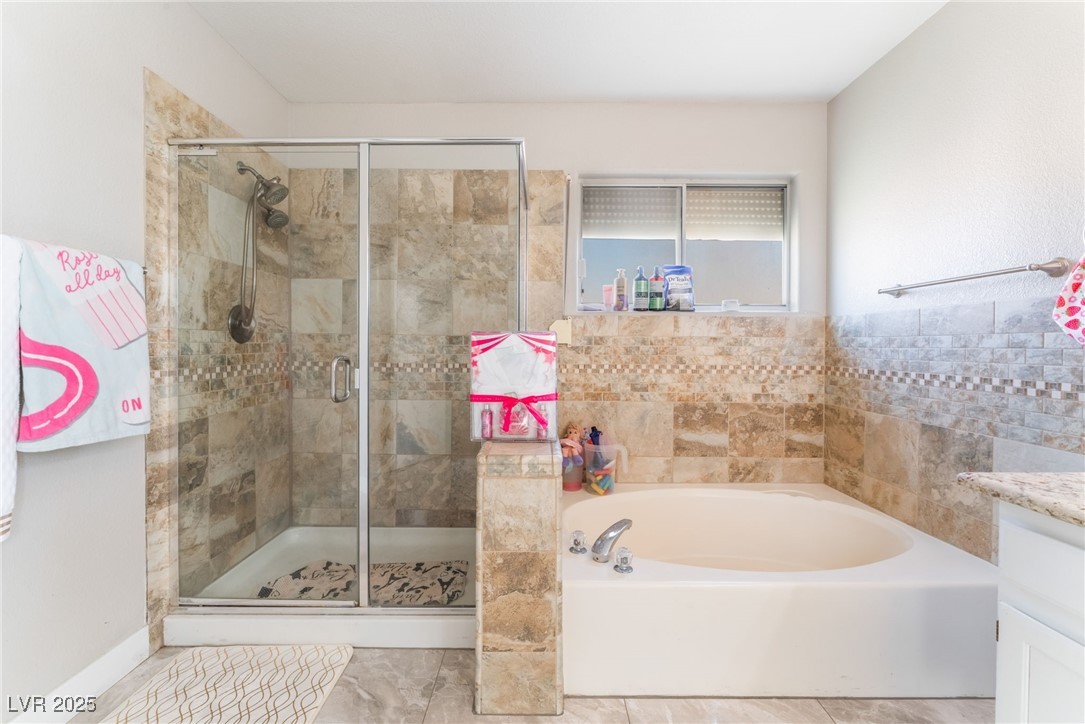 4708 Royal Sunset Court Property Photo 14