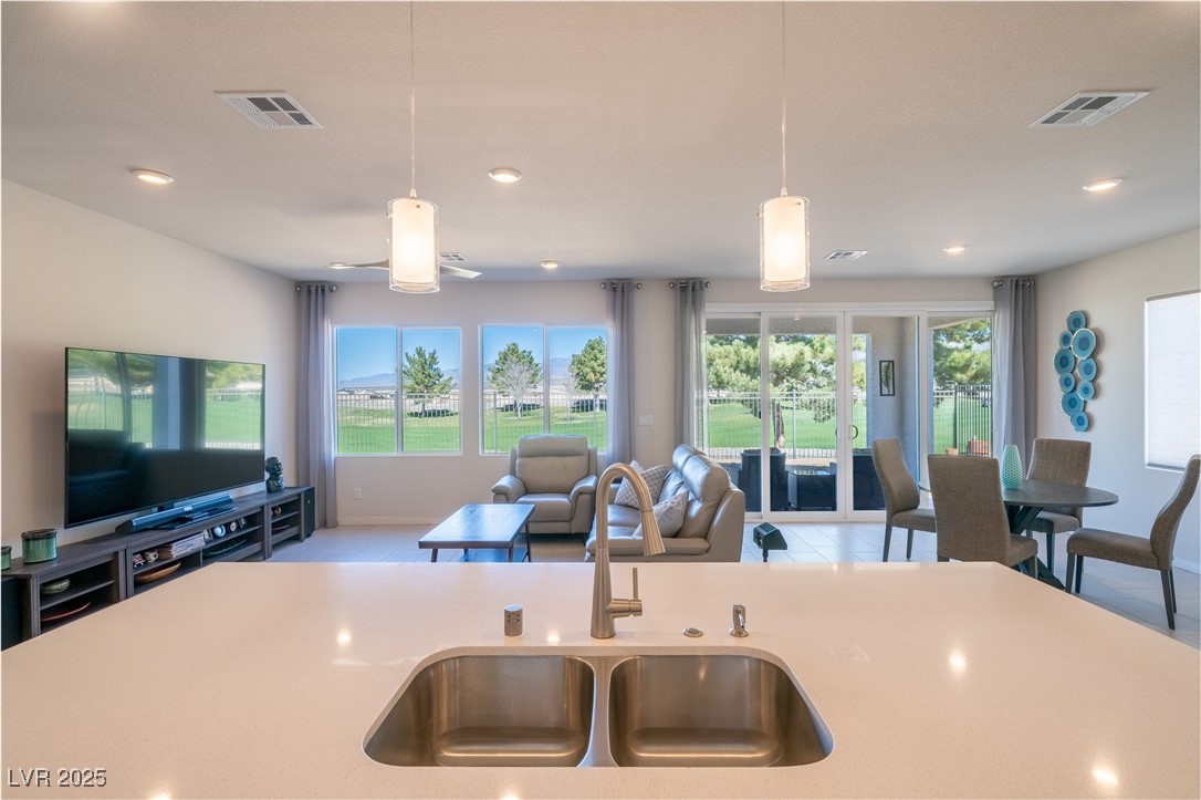 4400 East Cactus Canyon Drive Property Photo 14