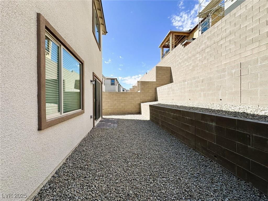 1607 Rock Kestral Street Property Photo 20