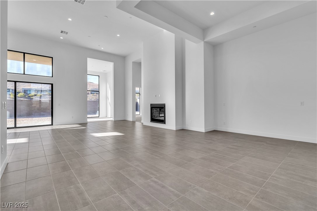 10739 Agate Cliffs Avenue Property Photo 10