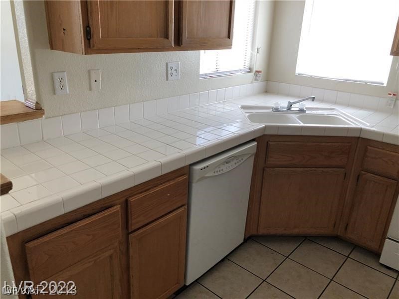 75 North Valle Verde Drive 2121 Property Photo 9