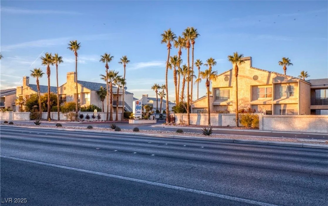 6250 West Flamingo Road 103 Property Photo 17