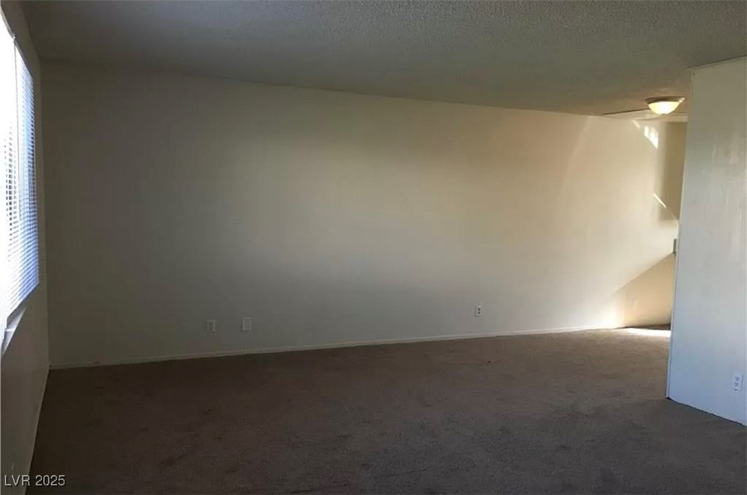 146 Greenbriar Townhouse Way Property Photo 9