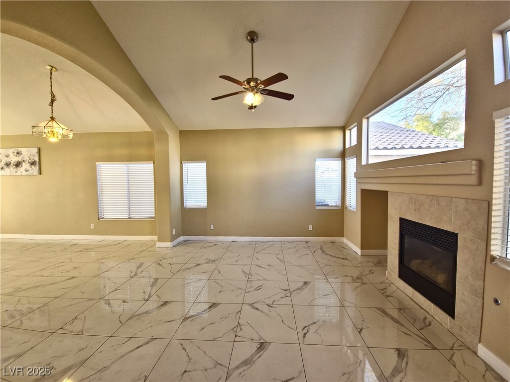 718 Peach Coral Street Property Photo 5