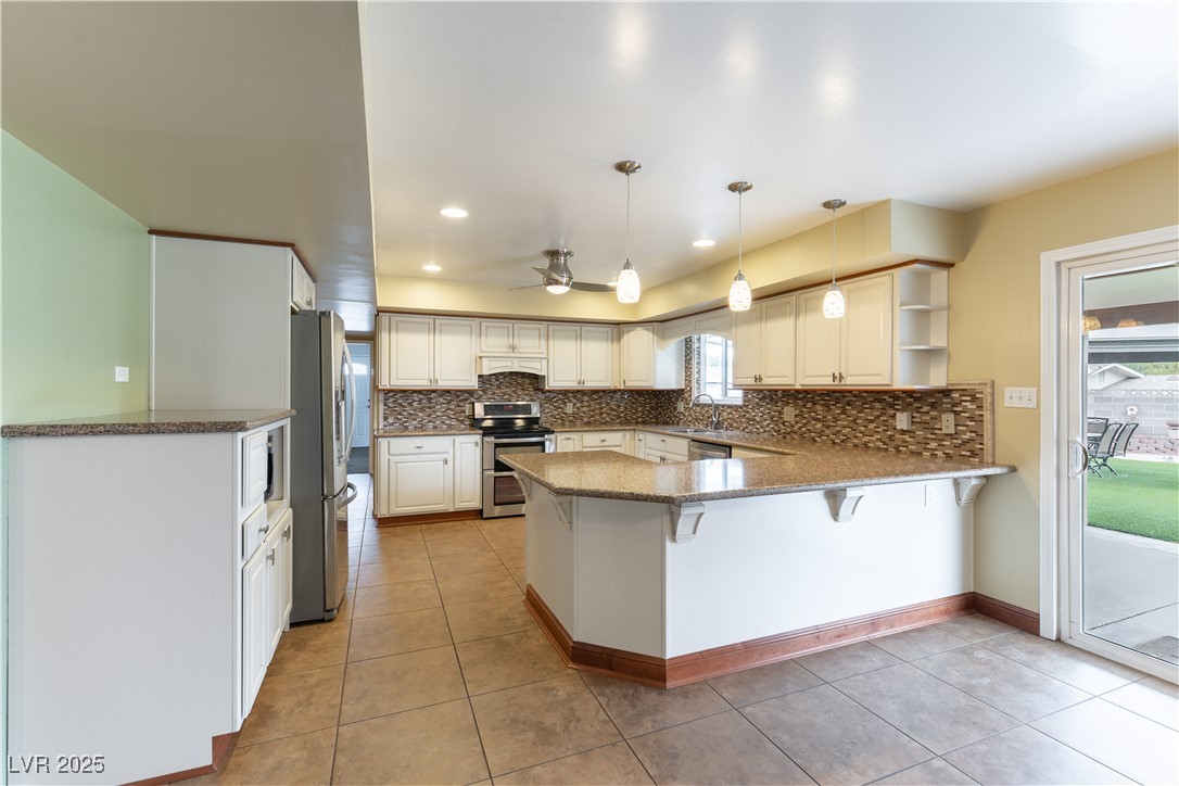 4690 San Benito Street Property Photo 16