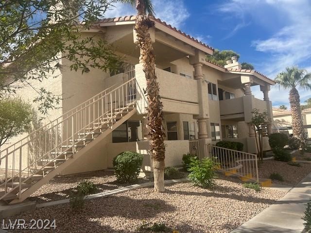 924 Falconhead Lane 102 Property Photo 1