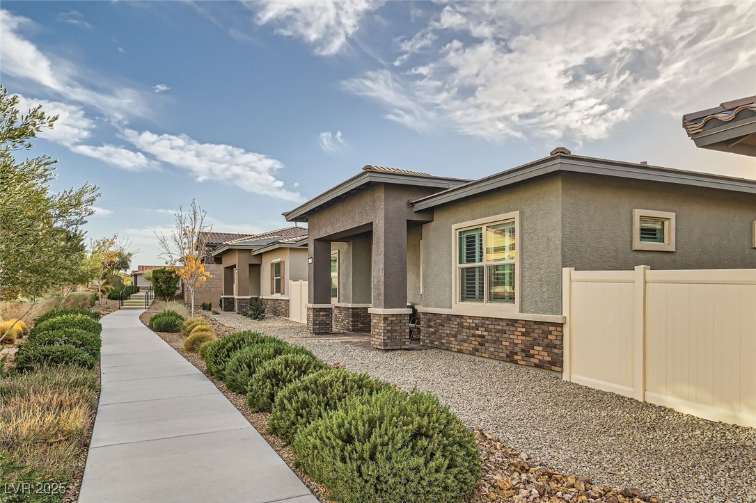758 Marigold Sunrise Street Property Photo