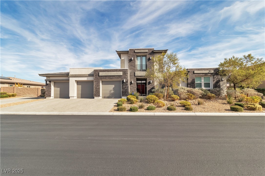6130 Pebble Glen Property Photo 1