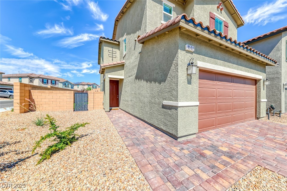 8502 Torozo Avenue Property Photo 4