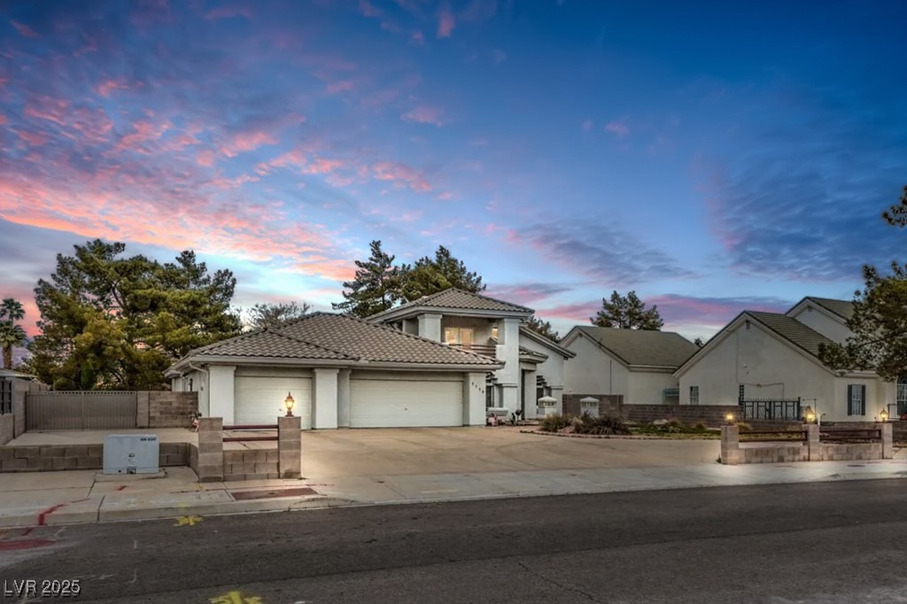 3710 East Oquendo Road Property Photo 1